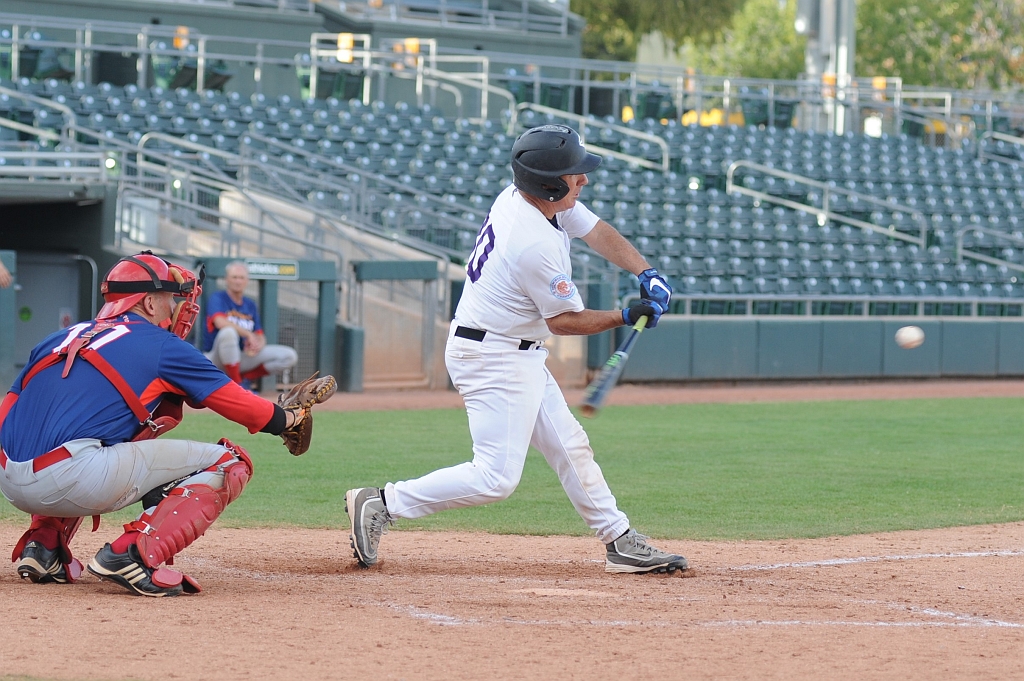 Dragons_2017-11-04 (634).JPG - (c)2010 DeVetter